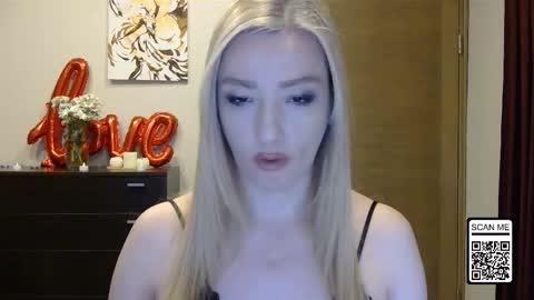 Snapshot of wild_silk_desire chatting on 03.01.26 Alina online show from 03.01.26