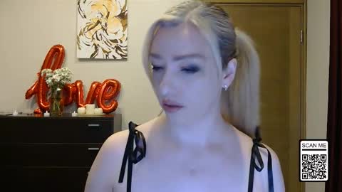 Snapshot of wild_silk_desire chatting on 03.02.26 Alina online show from 03.02.26