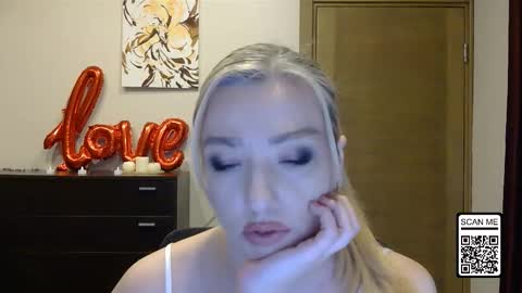 Snapshot of wild_silk_desire chatting on 03.03.26 Alina online show from 03.03.26