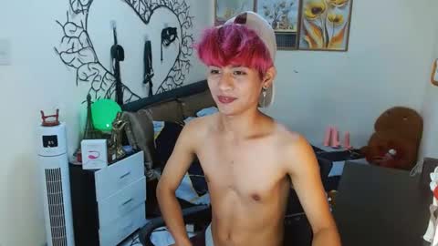 Snapshot of wildesttwinky chatting on 09.29.25 Arvie Rubio online show from 09.29.25