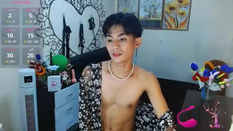 Snapshot of wildesttwinky chatting on 10.30.25 Arvie Rubio online show from 10.30.25