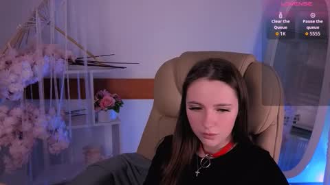 Kara online show from 10.17.25