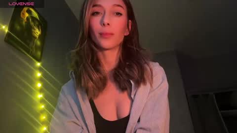 Snapshot of wildsable_ chatting on 02.22.25 wildsable_ online show from 02.22.25