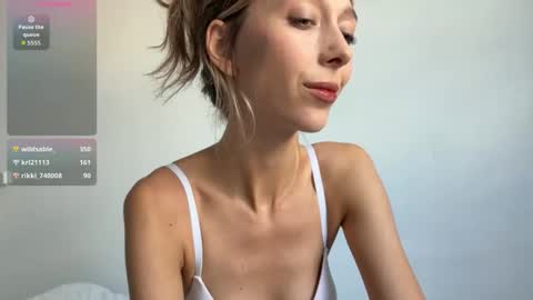 Snapshot of wildsable_ chatting on 09.14.25 wildsable_ online show from 09.14.25