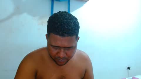 Snapshot of wilintom483797 chatting on 01.17.25 wilintom y sharon online show from 01.17.25