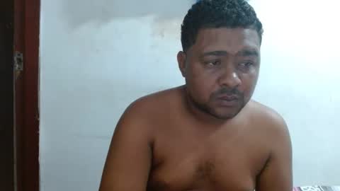 Snapshot of wilintom483797 chatting on 02.21.25 wilintom y sharon online show from 02.21.25