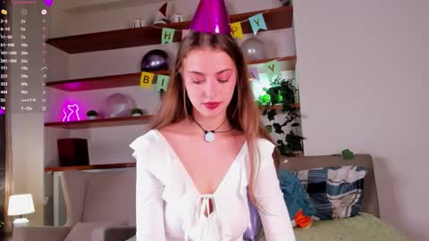 Anna online show from 09.26.25