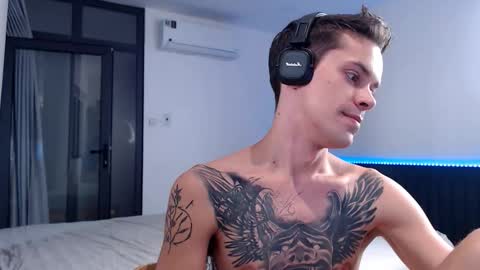 Snapshot of william_henry_a chatting on 10.14.25 William online show from 10.14.25