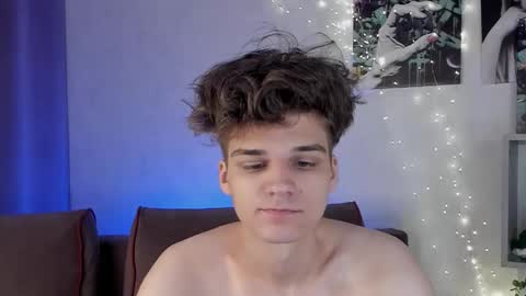 Snapshot of williemiler chatting on 10.04.25 Willie online show from 10.04.25