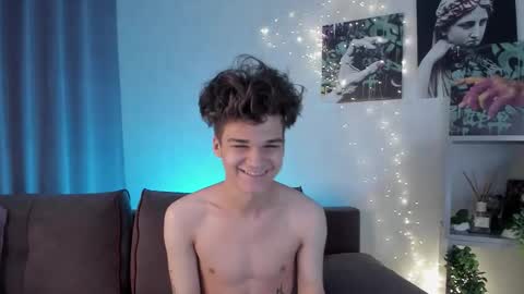 Snapshot of williemiler chatting on 10.18.25 Willie online show from 10.18.25