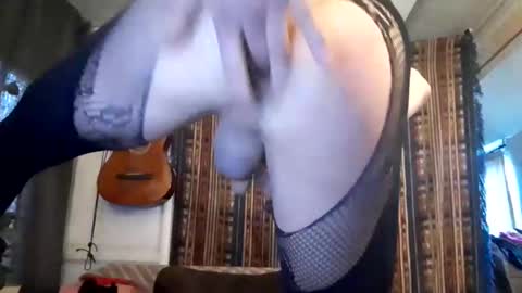 Snapshot of willinganalslut13 chatting on 01.23.25 willinganalslut13 online show from 01.23.25