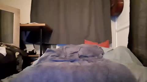 Snapshot of willinganalslut13 chatting on 10.27.25 willinganalslut13 online show from 10.27.25