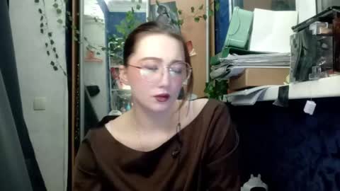 Phoebe online show from 03.18.26
