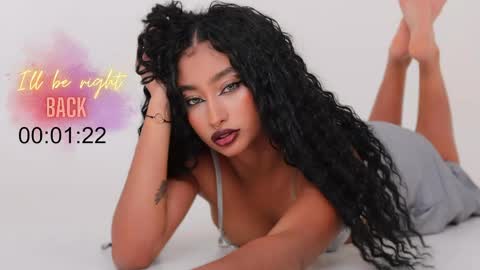 Snapshot of willow_hendrix chatting on 05.02.26 Ms Willow online show from 05.02.26