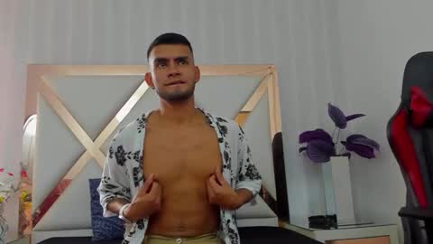 WillSainz online show from 12.22.25