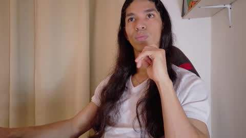 Snapshot of willy_veins chatting on 10.30.25 willy_veins online show from 10.30.25