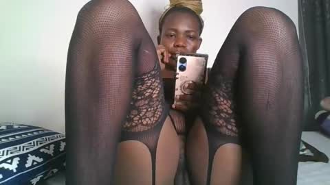 Snapshot of willyoubemine1 chatting on 12.22.24 willyoubemine1 online show from 12.22.24