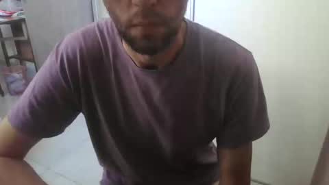 Snapshot of willyturin chatting on 10.31.25 willyturin online show from 10.31.25