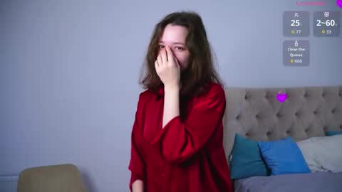 Snapshot of wilmavitanza chatting on 10.20.25 for u Alise online show from 10.20.25