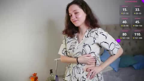 Snapshot of wilmavitanza chatting on 11.07.25 for u Alise online show from 11.07.25