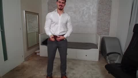 Snapshot of wilsonjules chatting on 12.13.24 WilsonJules online show from 12.13.24