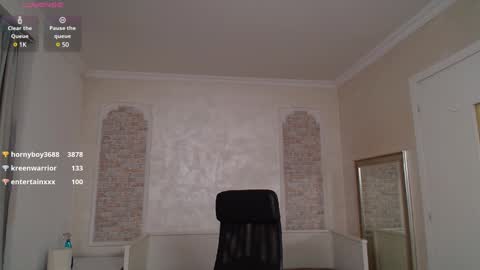 Snapshot of wilsonjules chatting on 01.26.25 WilsonJules online show from 01.26.25