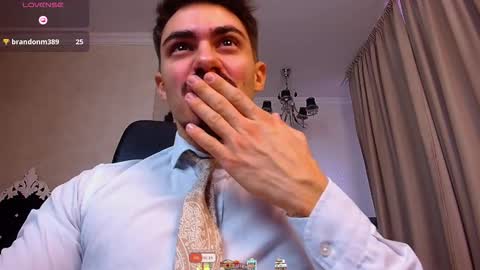 Snapshot of wilsonjules chatting on 09.13.25 WilsonJules online show from 09.13.25