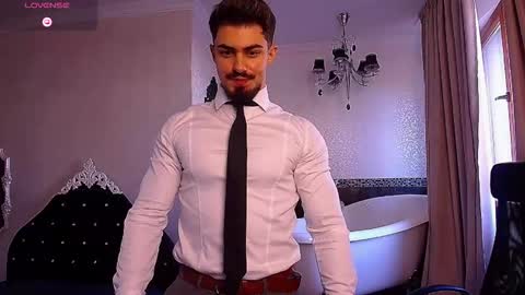 Snapshot of wilsonjules chatting on 09.28.25 WilsonJules online show from 09.28.25