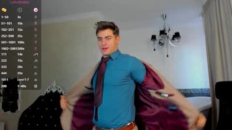 Snapshot of wilsonjules chatting on 11.02.25 WilsonJules online show from 11.02.25