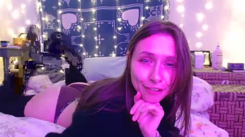 Eevie online show from 12.02.24