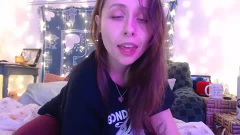 Eevie online show from 12.09.24