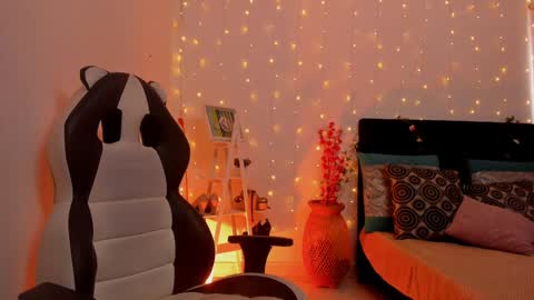 Wini Fer online show from 12.10.24
