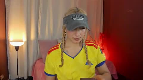 Snapshot of wini_fer chatting on 06.27.26 Wini Fer online show from 06.27.26