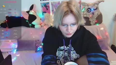 Snapshot of winstyxt chatting on 12.29.24 winstyxt online show from 12.29.24