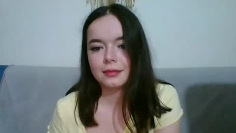 Snapshot of winter__white_rose chatting on 06.11.26 Emma online show from 06.11.26