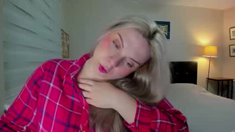 Snapshot of winter_miracle chatting on 02.23.26 Winter Miracle online show from 02.23.26