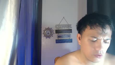 Snapshot of winwintot chatting on 09.15.25 Erwin and Michael online show from 09.15.25