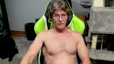 Snapshot of wirehead1970 chatting on 09.11.25 wirehead1970 online show from 09.11.25