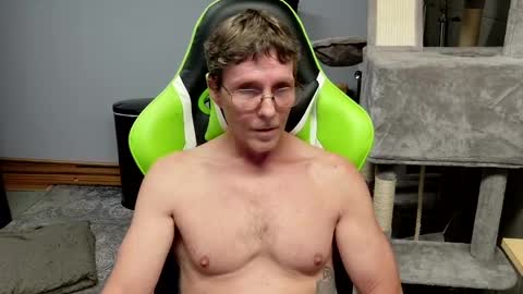 Snapshot of wirehead1970 chatting on 10.02.25 wirehead1970 online show from 10.02.25