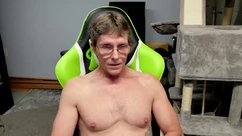 Snapshot of wirehead1970 chatting on 10.05.25 wirehead1970 online show from 10.05.25