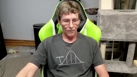 Snapshot of wirehead1970 chatting on 10.05.25 wirehead1970 online show from 10.05.25