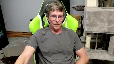 Snapshot of wirehead1970 chatting on 10.07.25 wirehead1970 online show from 10.07.25