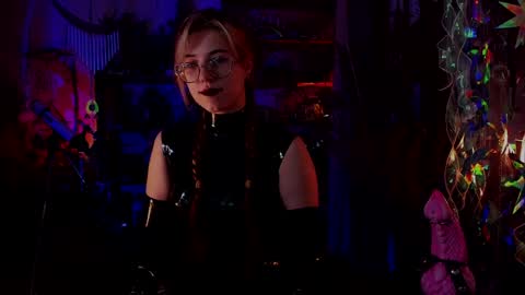 Snapshot of witch_fiona chatting on 12.15.24 Goddess of two strapons - Mr. long Don Mr. Pinky online show from 12.15.24