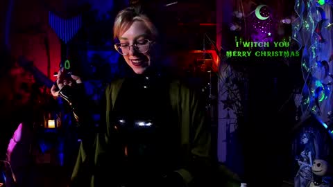 Snapshot of witch_fiona chatting on 12.28.24 Goddess of two strapons - Mr. long Don Mr. Pinky online show from 12.28.24