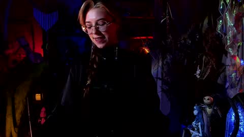 Snapshot of witch_fiona chatting on 01.05.25 Goddess of two strapons - Mr. long Don Mr. Pinky online show from 01.05.25