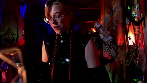 Snapshot of witch_fiona chatting on 01.26.25 Goddess of two strapons - Mr. long Don Mr. Pinky online show from 01.26.25