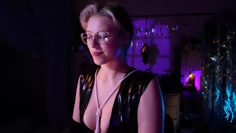 Goddess of two strapons  - Mr. long Don Mr. Pinky online show from 02.23.26