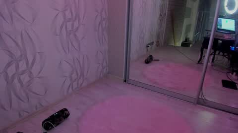 Snapshot of witches_curves chatting on 12.16.24 Nemo online show from 12.16.24