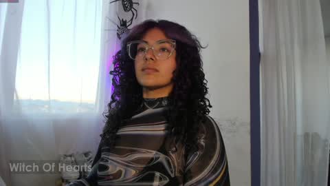 Snapshot of witchofhearts chatting on 01.21.25 Luna Violeta A r t i s t online show from 01.21.25