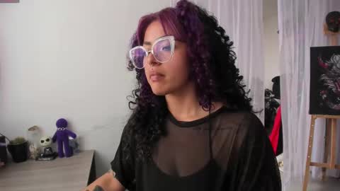 Snapshot of witchofhearts chatting on 02.23.25 Luna Violeta A r t i s t online show from 02.23.25